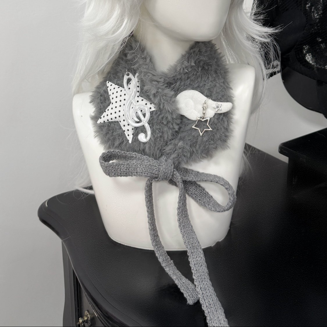 Winter Women's Plush Earmuffs  - đánh giá và giá Winter Clothing Earmuffs